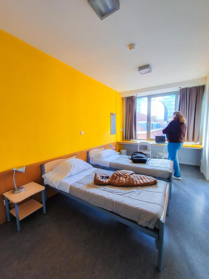 Youth Hostel Van Gogh Saint-Josse-ten-Noode Екстериор снимка